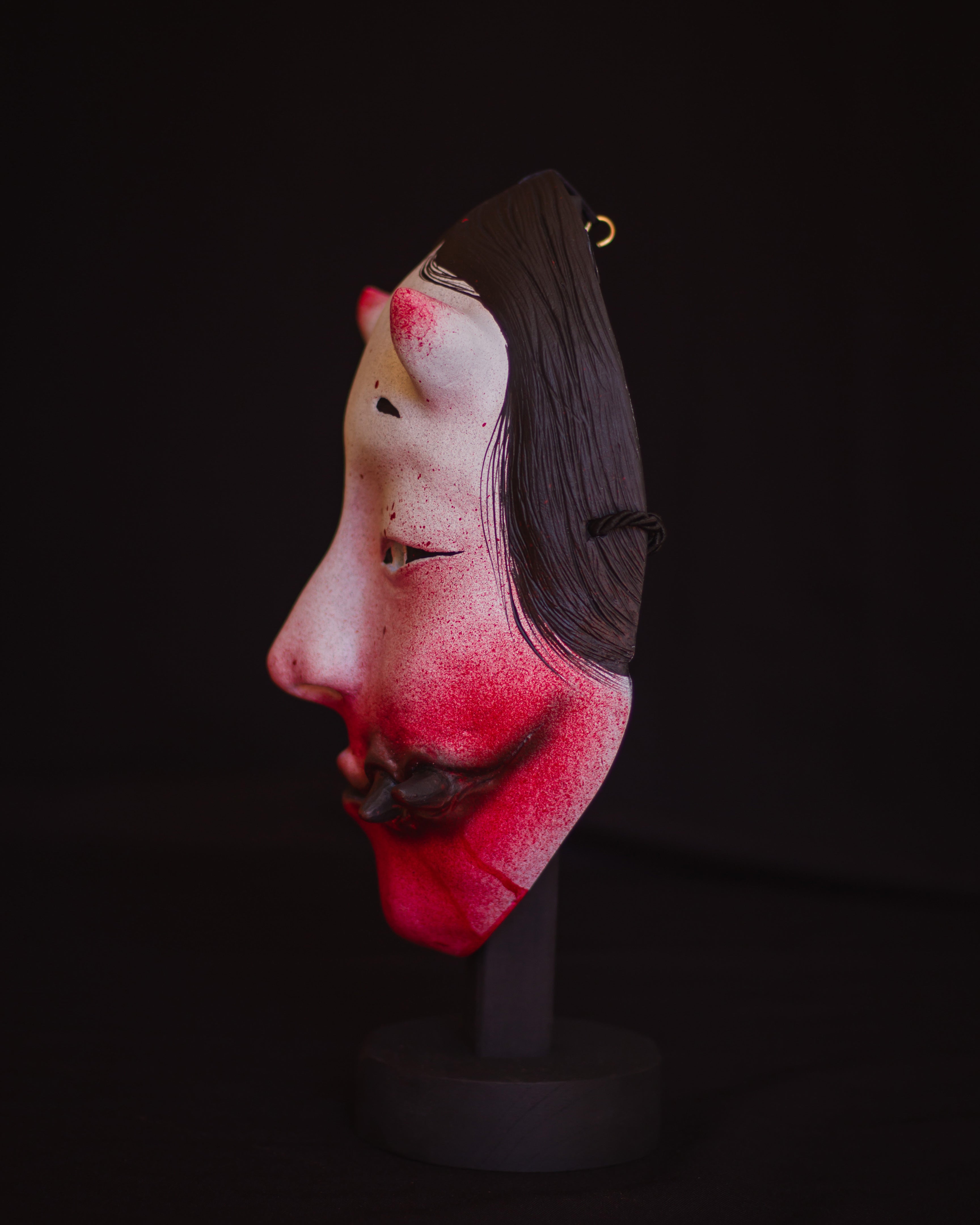 Ko-omote - Red widow